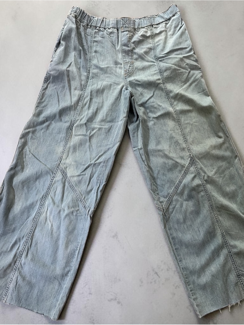 WE THE FREE Light Blue Women’s Jeans - Picture 2 of 4